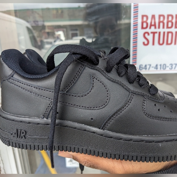 Nike Air Force 1s low - Picture 6 of 6